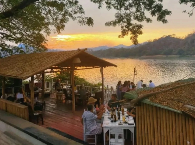 Bùng nổ dịch vụ viện dưỡng lão cho người trẻ thích nghỉ hưu sớm: Đầy đủ từ quán bar đến homestay hoà mình vào thiên nhiên, chỉ cần 5 triệu/tháng là đủ "chữa lành"- Ảnh 2. Bùng nổ dịch vụ viện dưỡng lão cho người trẻ thích nghỉ hưu sớm: Đầy đủ từ quán bar đến homestay hoà mình vào thiên nhiên, chỉ cần 5 triệu/tháng là đủ "chữa lành"- Ảnh 2.