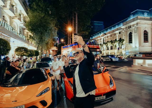 Hàng loạt siêu xe hiếm từ Porsche cổ điển tới Bugatti và Koenigsegg quy tụ, ‘phượt’ 3.000km, xuyên qua 5 nước Đông Nam Á- Ảnh 9. Hàng loạt siêu xe hiếm từ Porsche cổ điển tới Bugatti và Koenigsegg quy tụ, ‘phượt’ 3.000km, xuyên qua 5 nước Đông Nam Á- Ảnh 9.