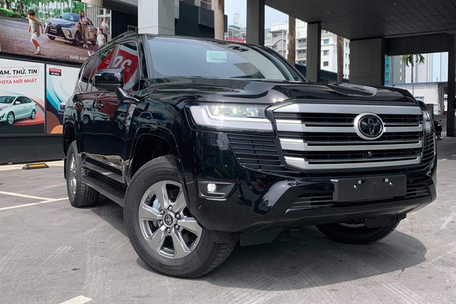 Ra mắt chưa lâu, Suzuki Jimny gặp tình trạng bán 'bia kèm lạc', có nơi lên tới 904 triệu đồng - Ảnh 4.