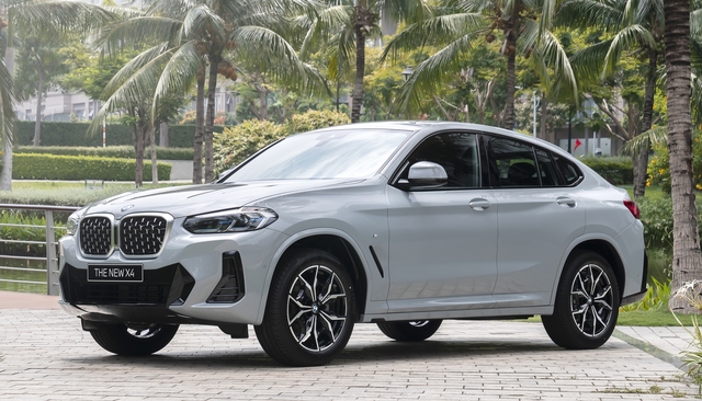 BMW X4 bị khai tử, thay bằng iX4, khách mê SUV Coupe chạy xăng chỉ còn 2 cách này- Ảnh 2.