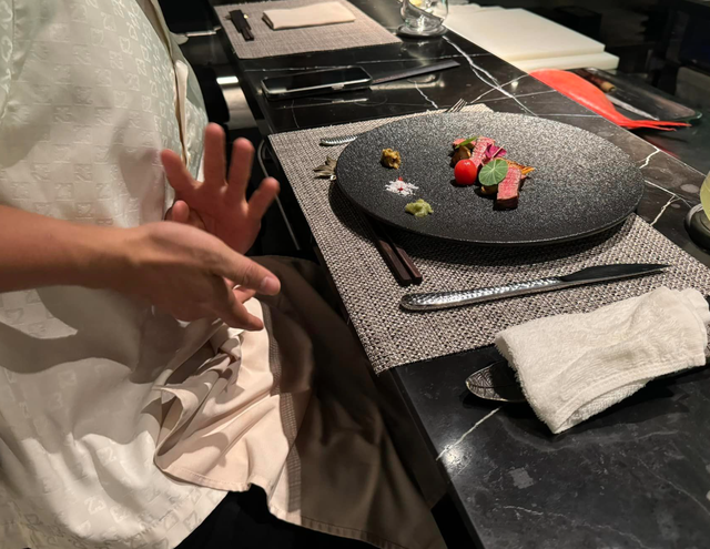 Ảnh hiếm chồng ca sĩ Thái Trinh- Ảnh 9. Ảnh hiếm chồng ca sĩ Thái Trinh- Ảnh 9.