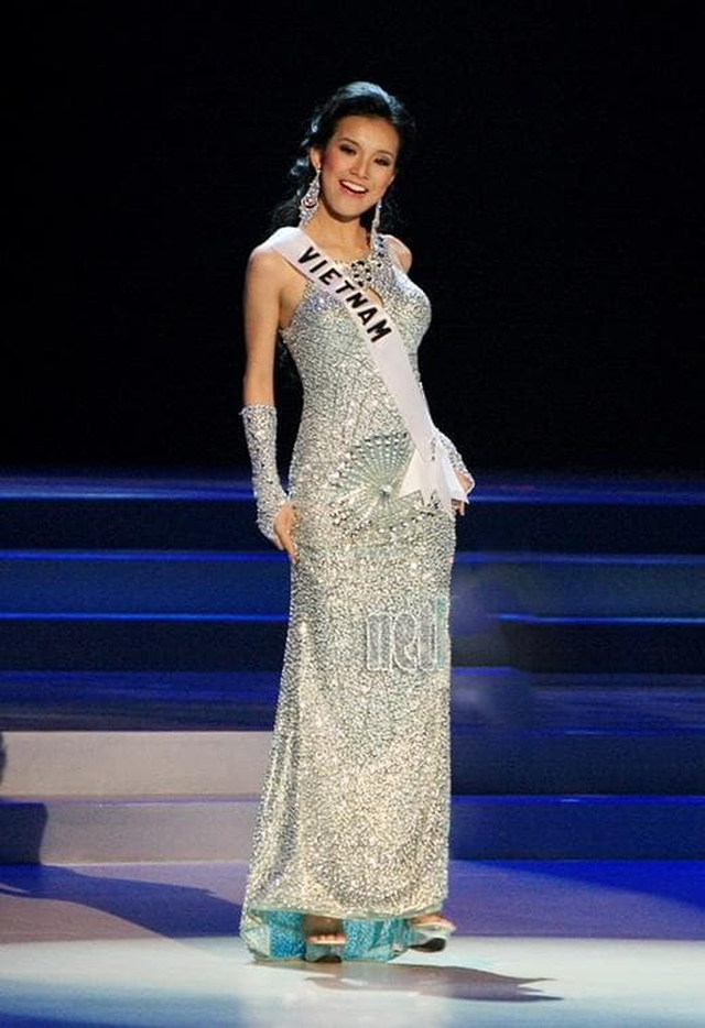Miss Universe Vietnam đầu tiên giờ ra sao? - Ảnh 4. Miss Universe Vietnam đầu tiên giờ ra sao? - Ảnh 4.