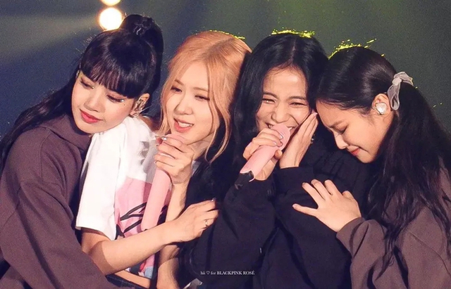 YG thông báo 2 màn comeback cực hot của 2NE1 và BLACKPINK!- Ảnh 5. YG thông báo 2 màn comeback cực hot của 2NE1 và BLACKPINK!- Ảnh 5.