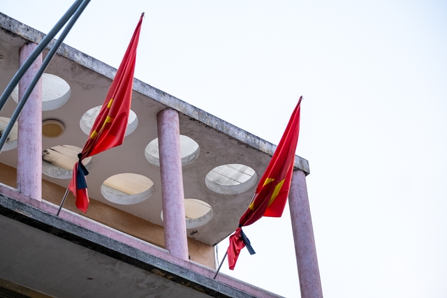 Phố phường Hà Nội treo cờ rủ tưởng niệm cố Tổng Bí thư Nguyễn Phú Trọng- Ảnh 6. Phố phường Hà Nội treo cờ rủ tưởng niệm cố Tổng Bí thư Nguyễn Phú Trọng- Ảnh 6.