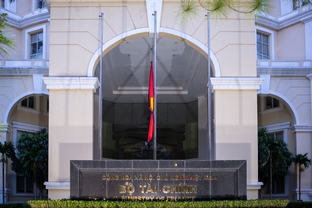 Phố phường Hà Nội treo cờ rủ tưởng niệm cố Tổng Bí thư Nguyễn Phú Trọng- Ảnh 9. Phố phường Hà Nội treo cờ rủ tưởng niệm cố Tổng Bí thư Nguyễn Phú Trọng- Ảnh 9.