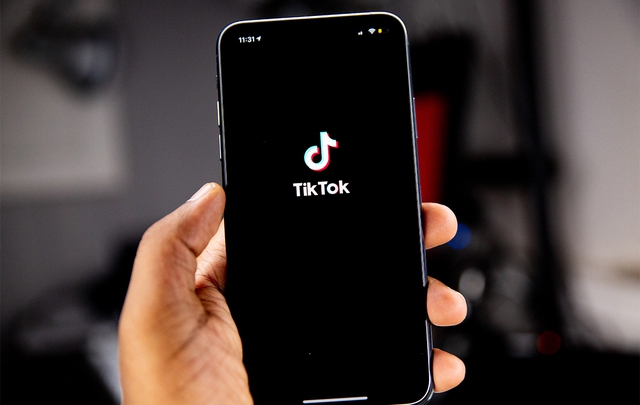 5 ứng dụng "ngốn" pin iPhone nhanh!- Ảnh 3. 5 ứng dụng "ngốn" pin iPhone nhanh!- Ảnh 3.