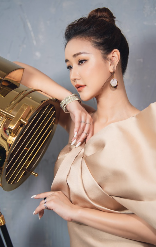 Cuộc sống sao nữ Vbiz bí mật sang Mỹ sinh con hiện ra sao?- Ảnh 9. Cuộc sống sao nữ Vbiz bí mật sang Mỹ sinh con hiện ra sao?- Ảnh 9.