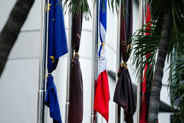 Các tòa nhà, đường phố ở TP.HCM treo cờ rủ tưởng niệm Tổng Bí thư Nguyễn Phú Trọng- Ảnh 6. Các tòa nhà, đường phố ở TP.HCM treo cờ rủ tưởng niệm Tổng Bí thư Nguyễn Phú Trọng- Ảnh 6.