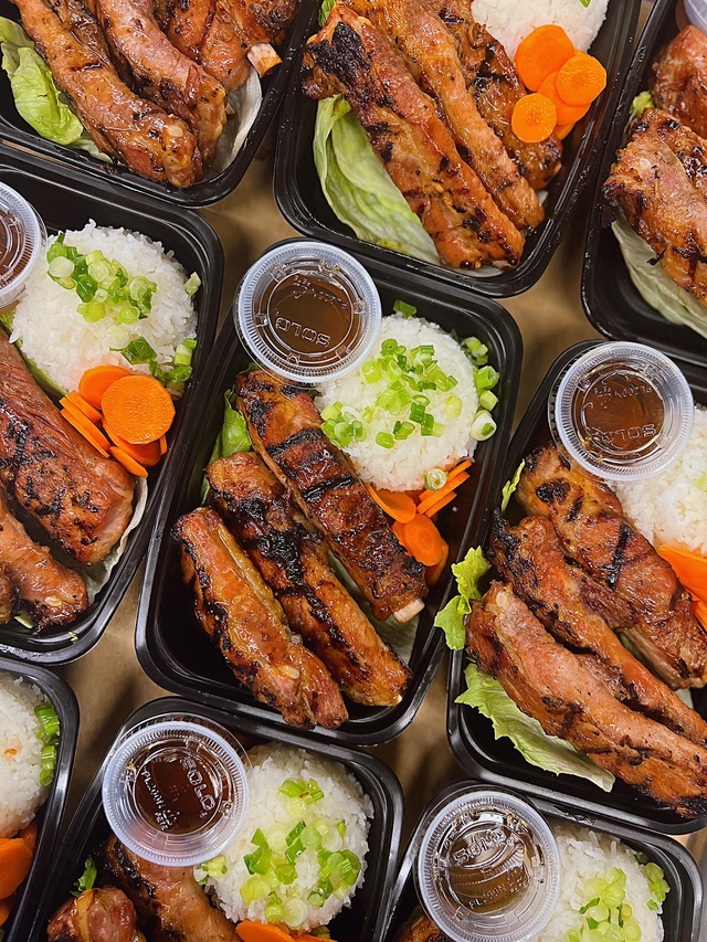 Nhà văn nổi tiếng Việt Nam sang Mỹ làm đầu bếp: Nhìn loạt món ăn đậm chất quê hương mà ai cũng thèm!- Ảnh 4. Nhà văn nổi tiếng Việt Nam sang Mỹ làm đầu bếp: Nhìn loạt món ăn đậm chất quê hương mà ai cũng thèm!- Ảnh 4.