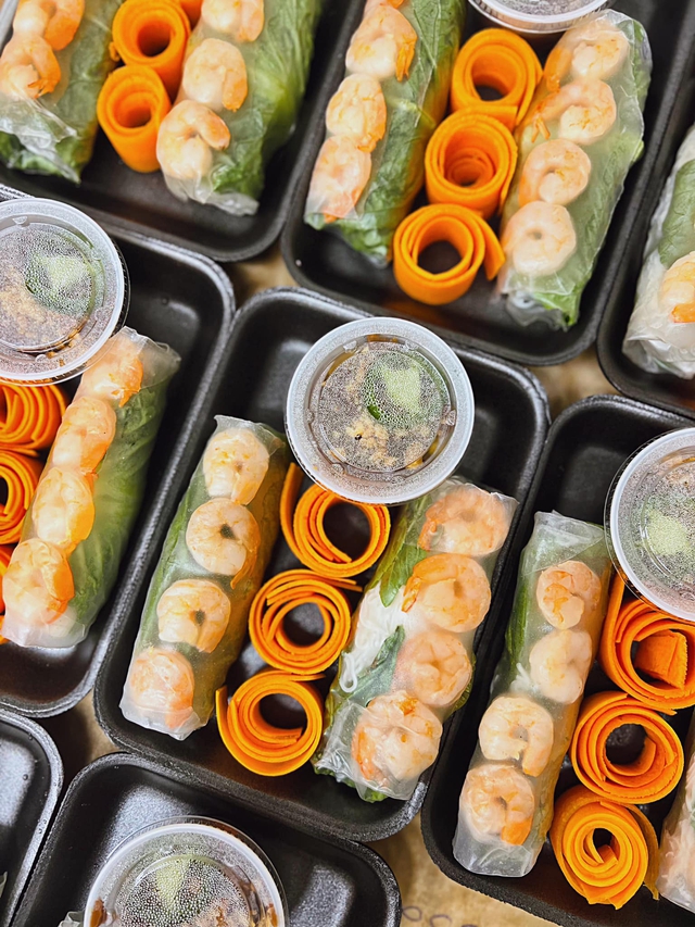Nhà văn nổi tiếng Việt Nam sang Mỹ làm đầu bếp: Nhìn loạt món ăn đậm chất quê hương mà ai cũng thèm!- Ảnh 7. Nhà văn nổi tiếng Việt Nam sang Mỹ làm đầu bếp: Nhìn loạt món ăn đậm chất quê hương mà ai cũng thèm!- Ảnh 7.