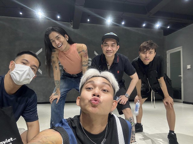 BB Trần làm lộ kết quả "Anh tài" Jun Phạm đã bị loại?- Ảnh 5. BB Trần làm lộ kết quả "Anh tài" Jun Phạm đã bị loại?- Ảnh 5.