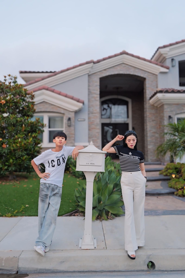 Hội quý tử Vbiz trổ mã: Con trai Công Lý khác lạ, Subeo - Kỳ Anh chiều cao vượt trội- Ảnh 18. Hội quý tử Vbiz trổ mã: Con trai Công Lý khác lạ, Subeo - Kỳ Anh chiều cao vượt trội- Ảnh 18.