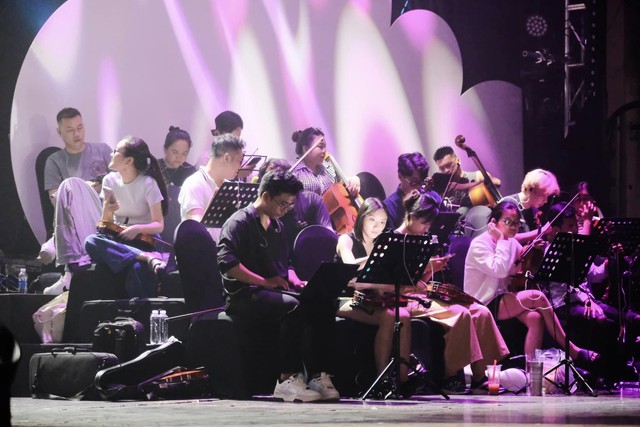 Một show diễn thông báo dời ngày tổ chức nhưng có cách xử lý khiến khán giả tranh cãi- Ảnh 5. Một show diễn thông báo dời ngày tổ chức nhưng có cách xử lý khiến khán giả tranh cãi- Ảnh 5.