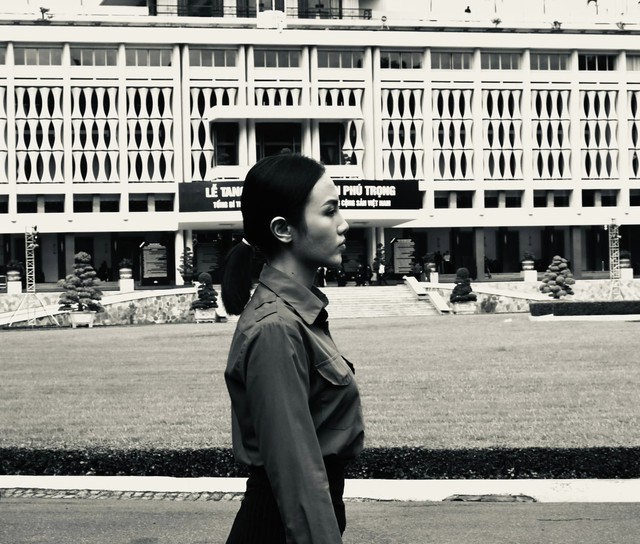 Nhiều nghệ sĩ Việt đến viếng và gửi lời thành kính tiếc thương Tổng bí thư Nguyễn Phú Trọng- Ảnh 5. Nhiều nghệ sĩ Việt đến viếng và gửi lời thành kính tiếc thương Tổng bí thư Nguyễn Phú Trọng- Ảnh 5.