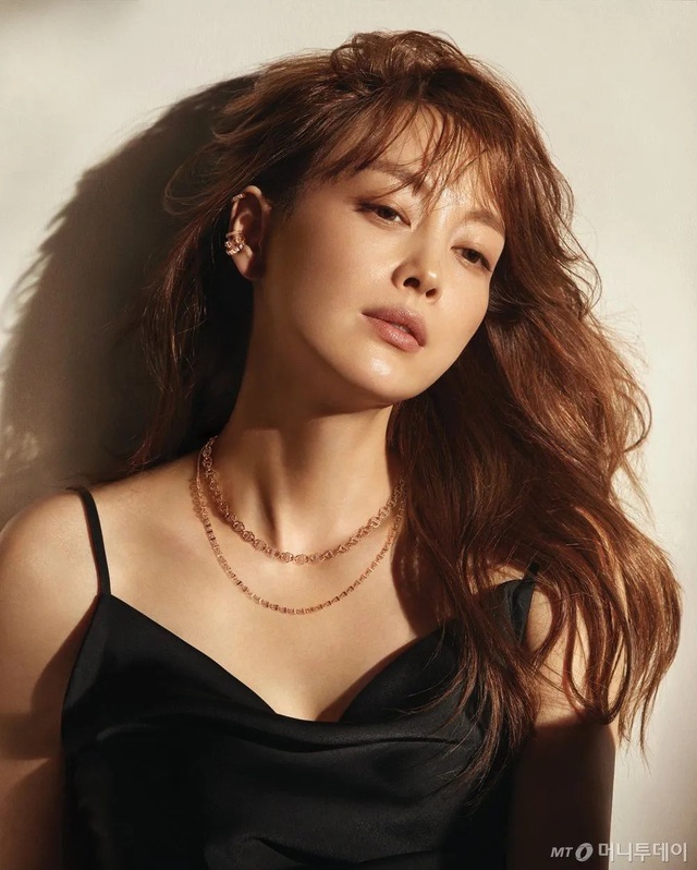 Mỹ nhân đổi đời chỉ nhờ 2 giây lên truyền hình, khiến cả showbiz ghen tị bây giờ ra sao?- Ảnh 5. Mỹ nhân đổi đời chỉ nhờ 2 giây lên truyền hình, khiến cả showbiz ghen tị bây giờ ra sao?- Ảnh 5.