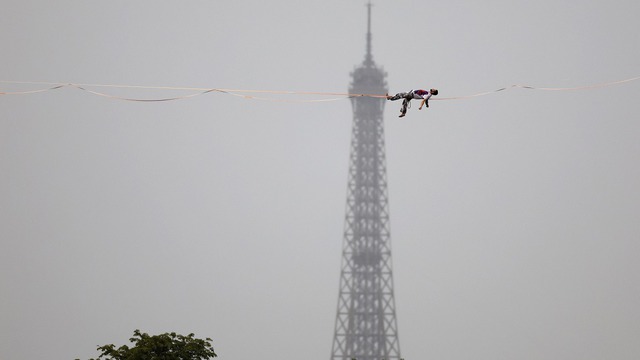 Lễ khai mạc Olympic 2024: Khoảnh khắc tình yêu tràn ngập bầu trời Paris, màn trình diễn nghệ thuật dưới mưa ấn tượng và những điều đầu tiên của lịch sử!- Ảnh 2. Lễ khai mạc Olympic 2024: Khoảnh khắc tình yêu tràn ngập bầu trời Paris, màn trình diễn nghệ thuật dưới mưa ấn tượng và những điều đầu tiên của lịch sử!- Ảnh 2.