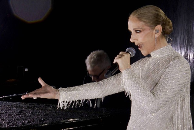 Chỉ diễn 1 ca khúc duy nhất tại Olympic Paris 2024, danh ca Celine Dion nhận bao nhiêu tiền?- Ảnh 1. Chỉ diễn 1 ca khúc duy nhất tại Olympic Paris 2024, danh ca Celine Dion nhận bao nhiêu tiền?- Ảnh 1.