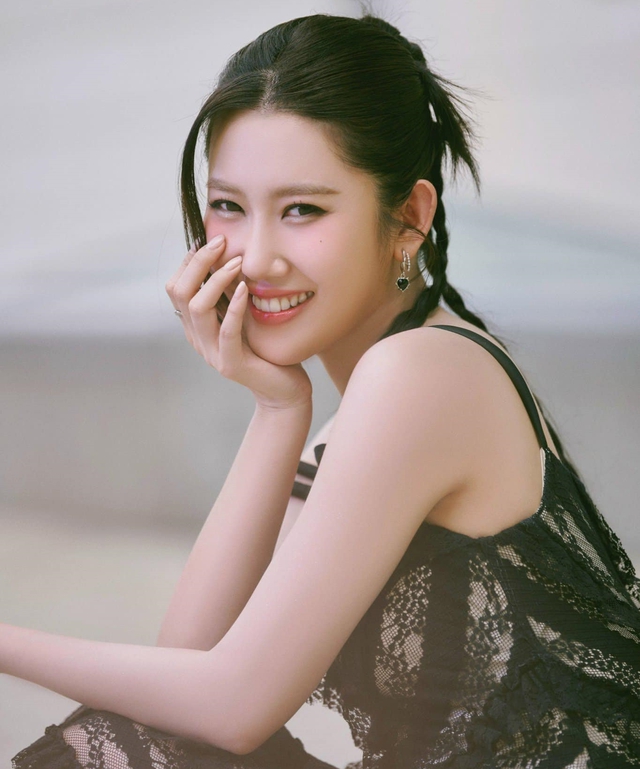 Thúy Ngân lột xác trở thành “nữ hoàng nước mắt”- Ảnh 1. Thúy Ngân lột xác trở thành “nữ hoàng nước mắt”- Ảnh 1.