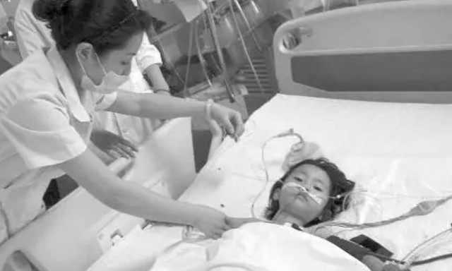 Bé gái 9 tuổi bị giáo viên đánh đến xuất huyết não vì làm bài tập sai, cảnh sát kết luận: Cô giáo hoàn toàn không có lỗi, dư luận cũng ủng hộ- Ảnh 1. Bé gái 9 tuổi bị giáo viên đánh đến xuất huyết não vì làm bài tập sai, cảnh sát kết luận: Cô giáo hoàn toàn không có lỗi, dư luận cũng ủng hộ- Ảnh 1.