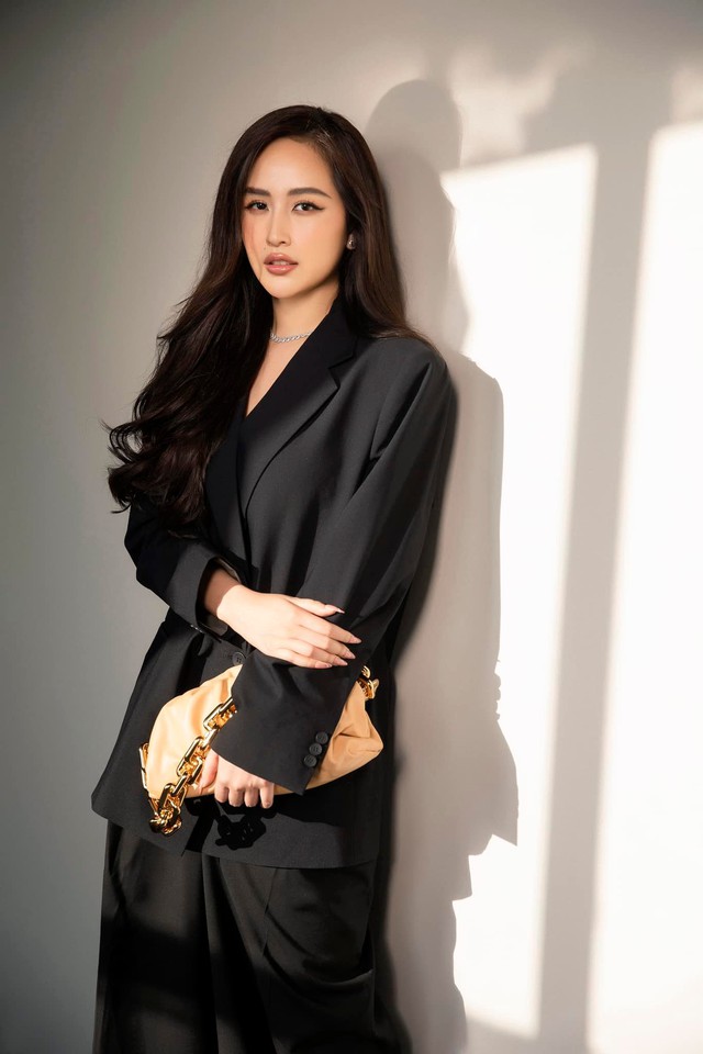 HOT: Hoa hậu Mai Phương Thúy lên xe hoa- Ảnh 6. HOT: Hoa hậu Mai Phương Thúy lên xe hoa- Ảnh 6.