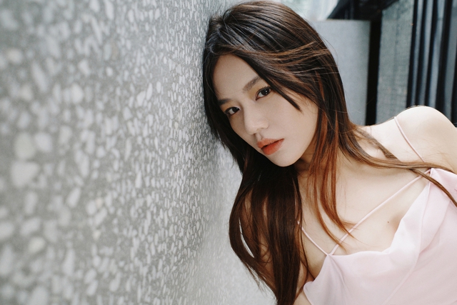 Mỹ nhân bị bạn học bắt uống nước lau nhà, phải vào viện tâm thần bây giờ ra sao?- Ảnh 7. Mỹ nhân bị bạn học bắt uống nước lau nhà, phải vào viện tâm thần bây giờ ra sao?- Ảnh 7.