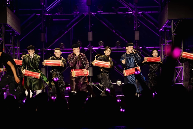 Đã xác định tiết mục được công chúng yêu thích nhất tại show Anh Trai, xem quá trình sản xuất càng thấy quá xứng đáng!- Ảnh 3. Đã xác định tiết mục được công chúng yêu thích nhất tại show Anh Trai, xem quá trình sản xuất càng thấy quá xứng đáng!- Ảnh 3.