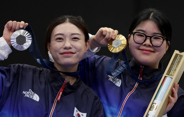 Nữ xạ thủ Hàn Quốc hot rần rần ở Olympic vì thần thái cực ngầu, hút 12 triệu view chỉ với một cú bắn khiến Elon Musk đòi "casting" làm diễn viên phim hành động- Ảnh 13. Nữ xạ thủ Hàn Quốc hot rần rần ở Olympic vì thần thái cực ngầu, hút 12 triệu view chỉ với một cú bắn khiến Elon Musk đòi "casting" làm diễn viên phim hành động- Ảnh 13.