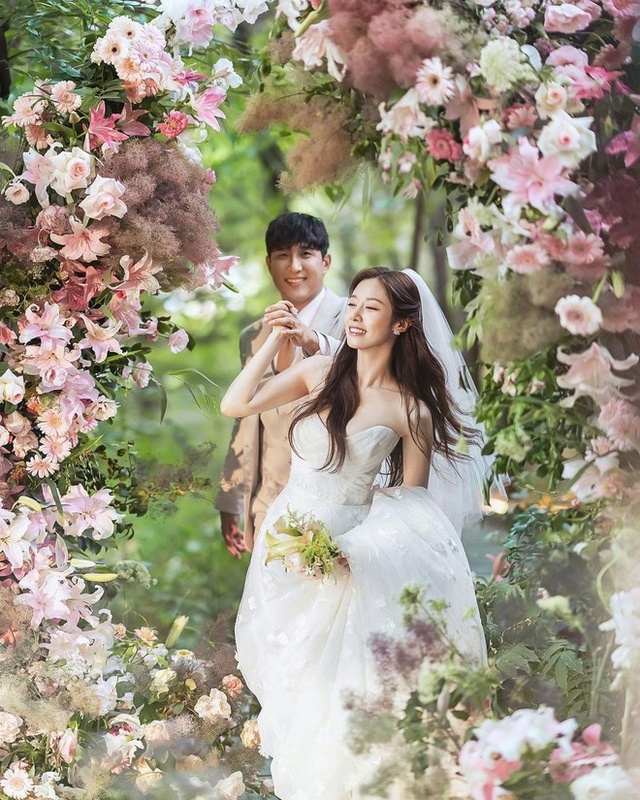 Jiyeon ẩn ý thâm sâu về tin ly hôn chồng cầu thủ và T-ARA- Ảnh 3. Jiyeon ẩn ý thâm sâu về tin ly hôn chồng cầu thủ và T-ARA- Ảnh 3.