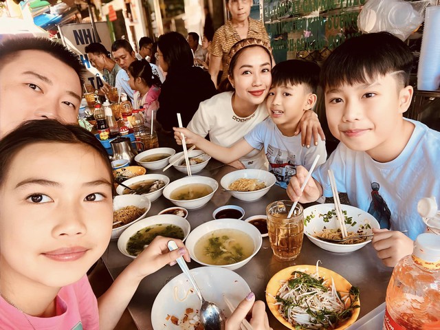 Lý do ông xã không đưa Ốc Thanh Vân về Úc- Ảnh 4. Lý do ông xã không đưa Ốc Thanh Vân về Úc- Ảnh 4.