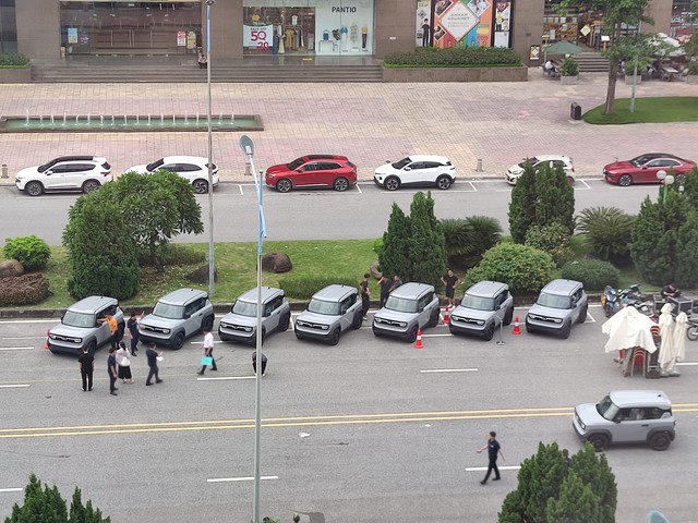 Chính thức: Những chiếc VinFast VF 3 đầu tiên đã được bàn giao đến tay người dùng Việt- Ảnh 3. Chính thức: Những chiếc VinFast VF 3 đầu tiên đã được bàn giao đến tay người dùng Việt- Ảnh 3.