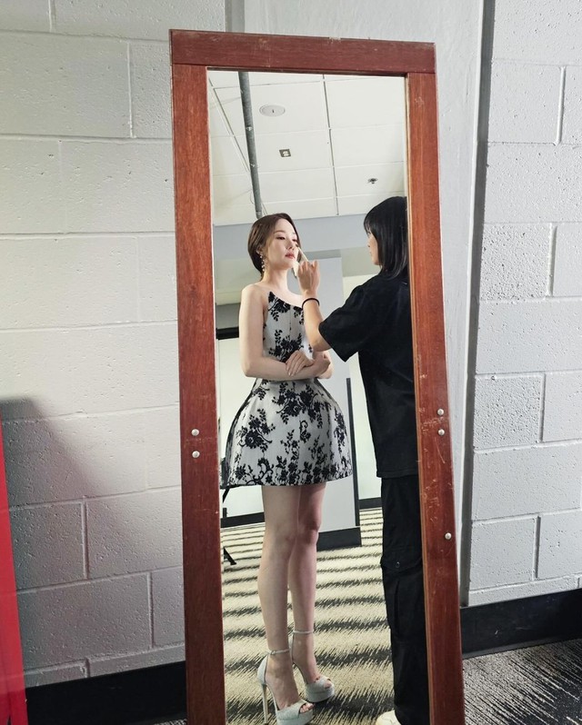 Ảnh chụp body 37kg của Park Min Young bằng điện thoại ở Mỹ làm Knet đứng ngồi không yên- Ảnh 2. Ảnh chụp body 37kg của Park Min Young bằng điện thoại ở Mỹ làm Knet đứng ngồi không yên- Ảnh 2.