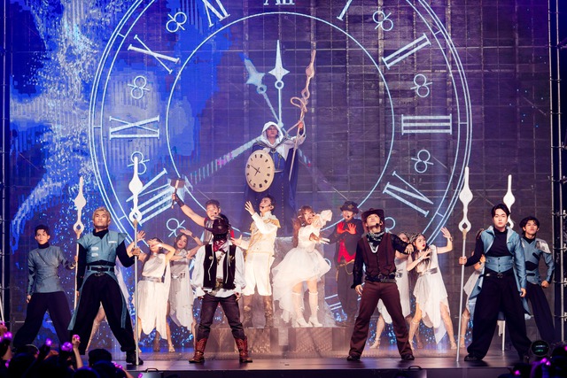 BB Trần căng thẳng vì bất đồng quan điểm với 1 BB Trần căng thẳng vì bất đồng quan điểm với 1