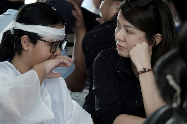 Không khí tang thương bao trùm căn nhà của 2 mẹ con gặp tai nạn ở Bình Dương: "Cháu trai mới lên lớp 1, quần áo đồng phục cũng chuẩn bị hết rồi"- Ảnh 5. Không khí tang thương bao trùm căn nhà của 2 mẹ con gặp tai nạn ở Bình Dương: "Cháu trai mới lên lớp 1, quần áo đồng phục cũng chuẩn bị hết rồi"- Ảnh 5.