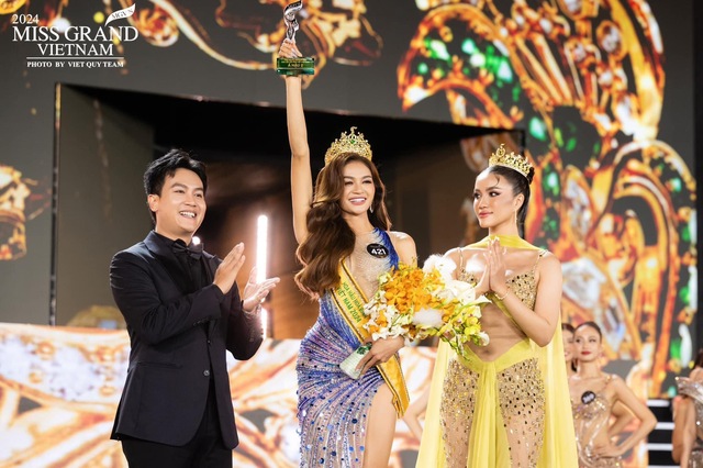 Toàn cảnh Chung kết Miss Grand Vietnam 2024: Âm nhạc và camera kém chuyên nghiệp, loạt chi tiết khó hiểu từ ứng xử đến kết quả!- Ảnh 30.