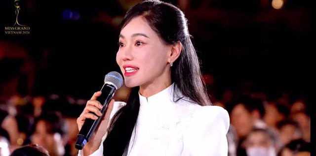 Toàn cảnh Chung kết Miss Grand Vietnam 2024: Âm nhạc và camera kém chuyên nghiệp, loạt chi tiết khó hiểu từ ứng xử đến kết quả!- Ảnh 21. Toàn cảnh Chung kết Miss Grand Vietnam 2024: Âm nhạc và camera kém chuyên nghiệp, loạt chi tiết khó hiểu từ ứng xử đến kết quả!- Ảnh 21.