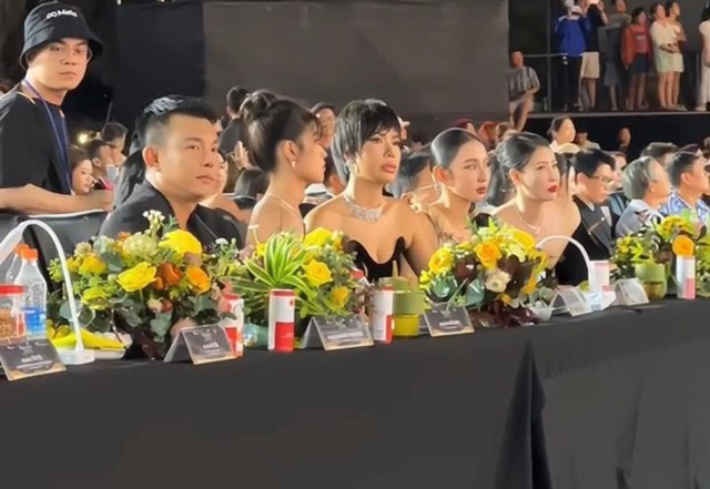 Thuỳ Tiên - Minh Tú "sượng trân", dàn giám khảo thái độ lạ khi nghe công bố Tân Miss Grand Vietnam- Ảnh 1. Thuỳ Tiên - Minh Tú "sượng trân", dàn giám khảo thái độ lạ khi nghe công bố Tân Miss Grand Vietnam- Ảnh 1.