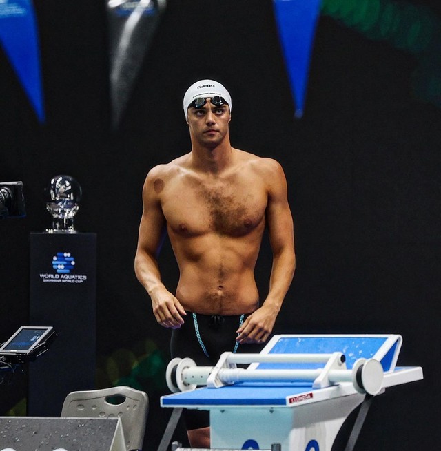 VĐV Olympic bị bắt gặp ngủ ở công viên hóa ra là kình ngư quyến rũ nhất thế giới, gương mặt như diễn viên điện ảnh, body vạn người mê- Ảnh 8. VĐV Olympic bị bắt gặp ngủ ở công viên hóa ra là kình ngư quyến rũ nhất thế giới, gương mặt như diễn viên điện ảnh, body vạn người mê- Ảnh 8.