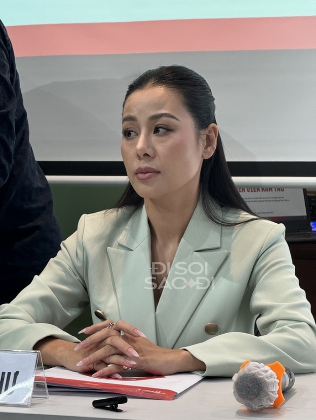 Chủ tài khoản Zyy Doo đáp trả Nam Thư: "Sẵn sàng đối chứng với Pháp luật nếu tin nhắn tống tiền là từ tôi"- Ảnh 6. Chủ tài khoản Zyy Doo đáp trả Nam Thư: "Sẵn sàng đối chứng với Pháp luật nếu tin nhắn tống tiền là từ tôi"- Ảnh 6.