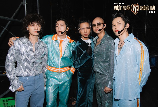 Giá quảng cáo gây bất ngờ của Anh trai vượt ngàn chông gai- Ảnh 16. Giá quảng cáo gây bất ngờ của Anh trai vượt ngàn chông gai- Ảnh 16.