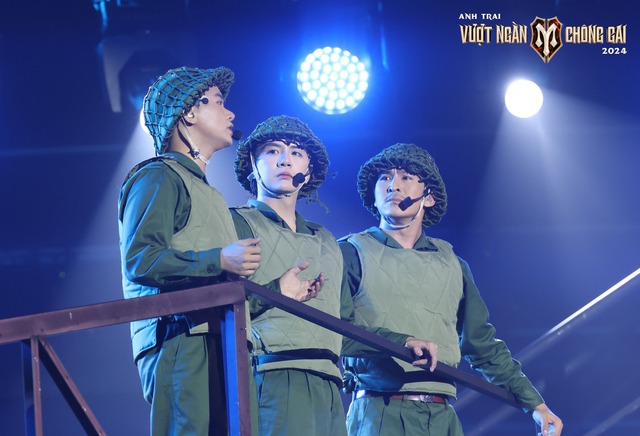 Giá quảng cáo gây bất ngờ của Anh trai vượt ngàn chông gai- Ảnh 5. Giá quảng cáo gây bất ngờ của Anh trai vượt ngàn chông gai- Ảnh 5.