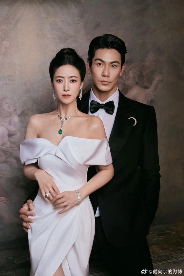 Sốc: Lộ file ghi âm nam diễn viên đình đám bị đồng nghiệp bóc bê bối mua dâm, phản bội vợ minh tinh hơn 6 tuổi- Ảnh 2. Sốc: Lộ file ghi âm nam diễn viên đình đám bị đồng nghiệp bóc bê bối mua dâm, phản bội vợ minh tinh hơn 6 tuổi- Ảnh 2.