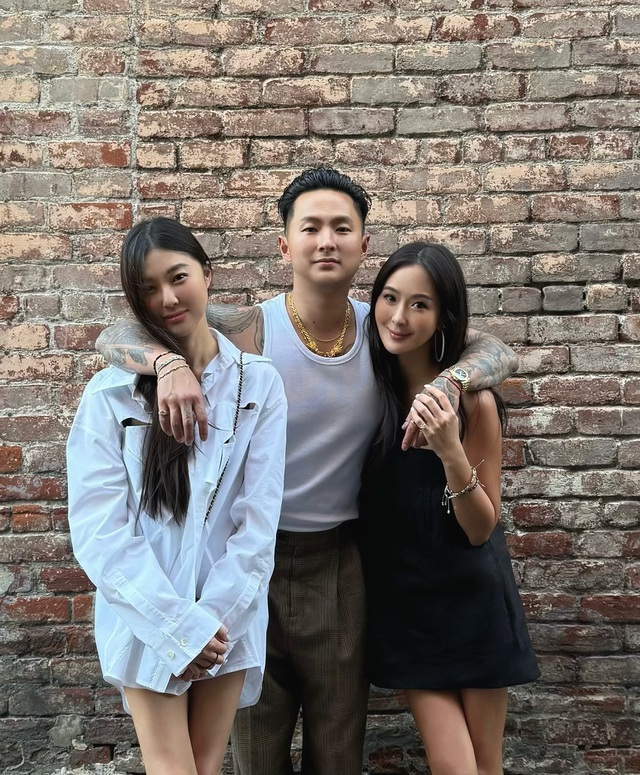 Ngỡ ngàng visual U50 của 3 chị em "yêu tinh" nổi danh giới rich kid châu Á đời đầu- Ảnh 2. Ngỡ ngàng visual U50 của 3 chị em "yêu tinh" nổi danh giới rich kid châu Á đời đầu- Ảnh 2.