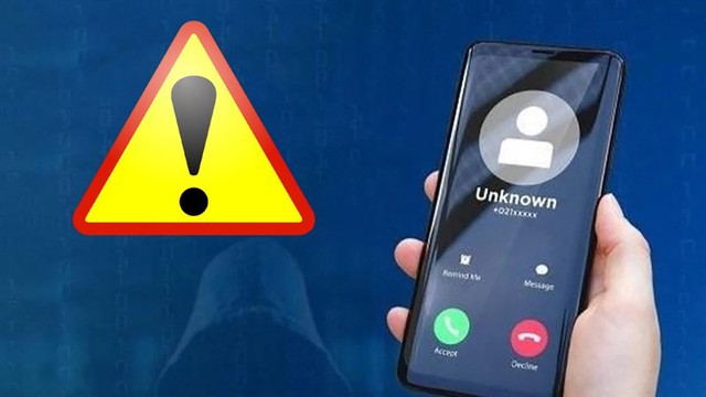 Nhận được cuộc gọi “đổi vé” máy bay, người đàn ông mất hơn 2,5 tỷ đồng: Cảnh sát vào cuộc, phát hiện băng nhóm, vạch trần thủ đoạn tinh vi của bọn lừa đảo - Ảnh 2. Nhận được cuộc gọi “đổi vé” máy bay, người đàn ông mất hơn 2,5 tỷ đồng: Cảnh sát vào cuộc, phát hiện băng nhóm, vạch trần thủ đoạn tinh vi của bọn lừa đảo - Ảnh 2.