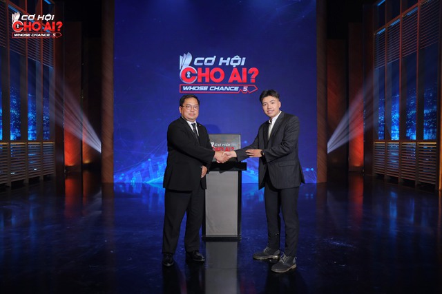 Ứng viên mới năm 3 đại học nhưng được sếp Hoàng Nam Tiến “khen” như kỹ sư 10 năm kinh nghiệm, từ chối 4 “big deal” để đầu quân cho ông lớn này - Ảnh 3. Ứng viên mới năm 3 đại học nhưng được sếp Hoàng Nam Tiến “khen” như kỹ sư 10 năm kinh nghiệm, từ chối 4 “big deal” để đầu quân cho ông lớn này - Ảnh 3.