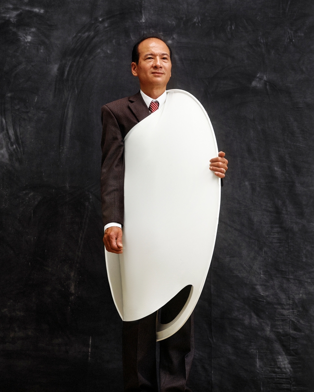 2 người mẫu đặc biệt của NTK Cường Đàm trong bộ ảnh mừng 20/11: “Họ là những người gieo giấc mơ” - Ảnh 5. 2 người mẫu đặc biệt của NTK Cường Đàm trong bộ ảnh mừng 20/11: “Họ là những người gieo giấc mơ” - Ảnh 5.