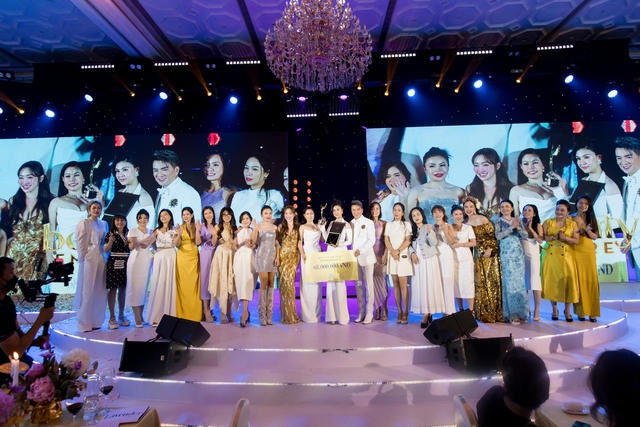 Bà xã doanh nhân kém 16 tuổi của Chi Bảo chi tiền tỷ tổ chức tiệc Vip: Chỉ mời duy nhất 100 khách, phải sở hữu điều kiện đặc biệt này - Ảnh 6. Bà xã doanh nhân kém 16 tuổi của Chi Bảo chi tiền tỷ tổ chức tiệc Vip: Chỉ mời duy nhất 100 khách, phải sở hữu điều kiện đặc biệt này - Ảnh 6.