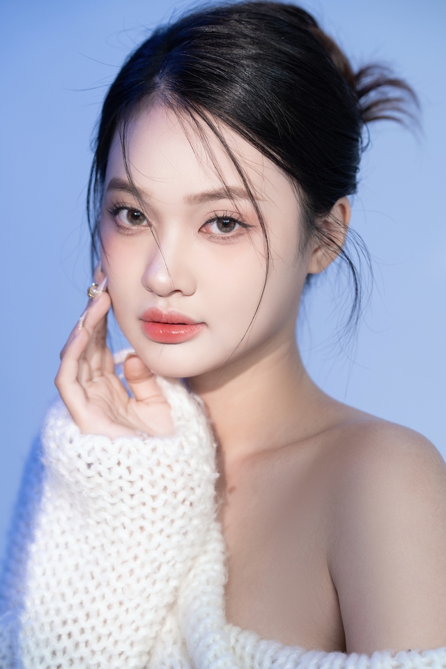 Á khôi 10X gây sốt với nhan sắc và thành tích “khủng”, theo học ngôi trường “con nhà giàu” tiếng tăm tại Hà Nội - Ảnh 5. Á khôi 10X gây sốt với nhan sắc và thành tích “khủng”, theo học ngôi trường “con nhà giàu” tiếng tăm tại Hà Nội - Ảnh 5.