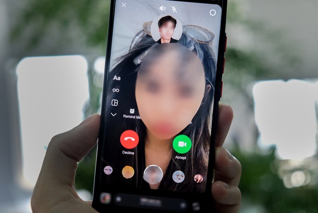 Được con ở nước ngoài nhờ chuyển tiền, bà mẹ Đà Nẵng dù đã cảnh giác nhưng vẫn bay sạch 500 triệu đồng - Ảnh 1. Được con ở nước ngoài nhờ chuyển tiền, bà mẹ Đà Nẵng dù đã cảnh giác nhưng vẫn bay sạch 500 triệu đồng - Ảnh 1.