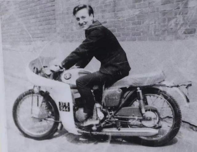 Làm một nghề suốt 60 năm không nghỉ phép, cụ ông 75 tuổi rút ra bài học xương máu: Người giỏi 2 kỹ năng này không lo bị đào thải- Ảnh 1.