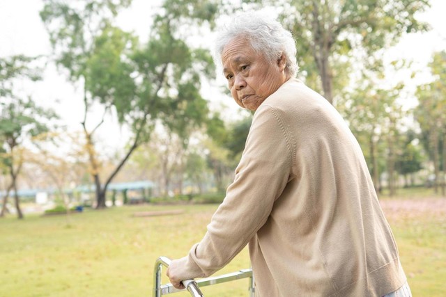 Nghỉ hưu về trông cháu, tôi được con gái chu cấp 17 triệu/ tháng để tiêu xài, tưởng an nhàn nhưng không: Vài tháng sau đã phải nhập viện- Ảnh 2. Nghỉ hưu về trông cháu, tôi được con gái chu cấp 17 triệu/ tháng để tiêu xài, tưởng an nhàn nhưng không: Vài tháng sau đã phải nhập viện- Ảnh 2.